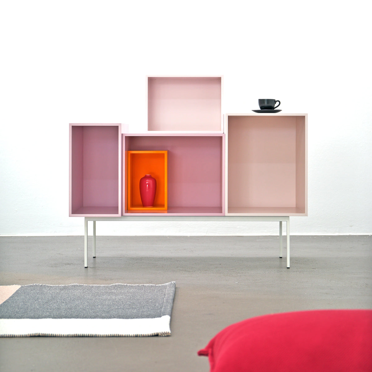 Sideboard 92 cm breit in Rosa – SB044