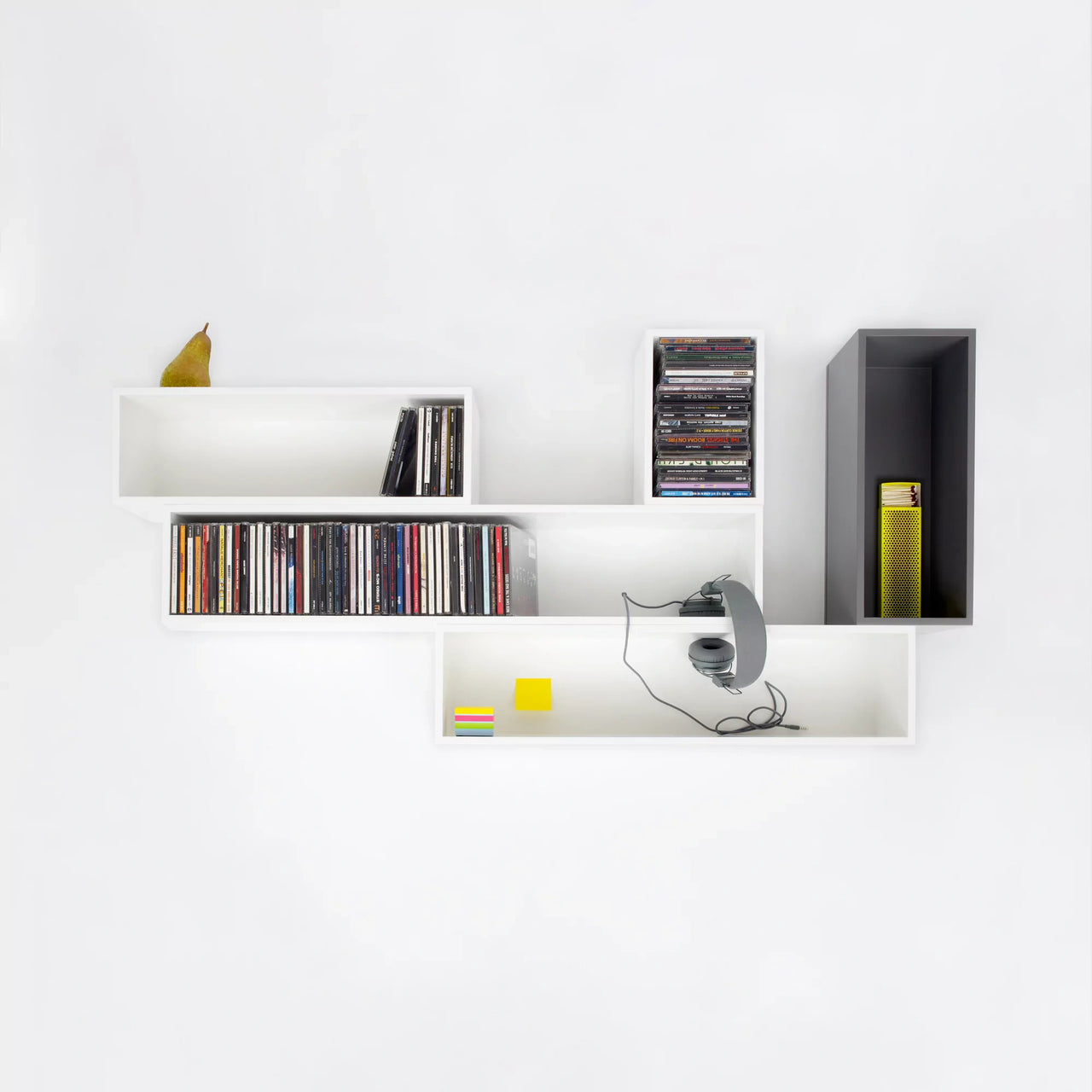 Cubit Lookbook Shelving system 17
