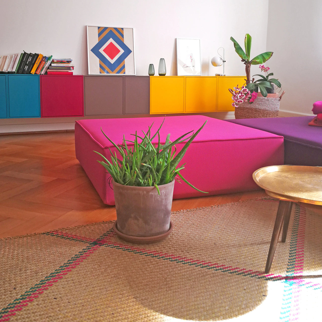 Cubit Lookbook Shelving system 71