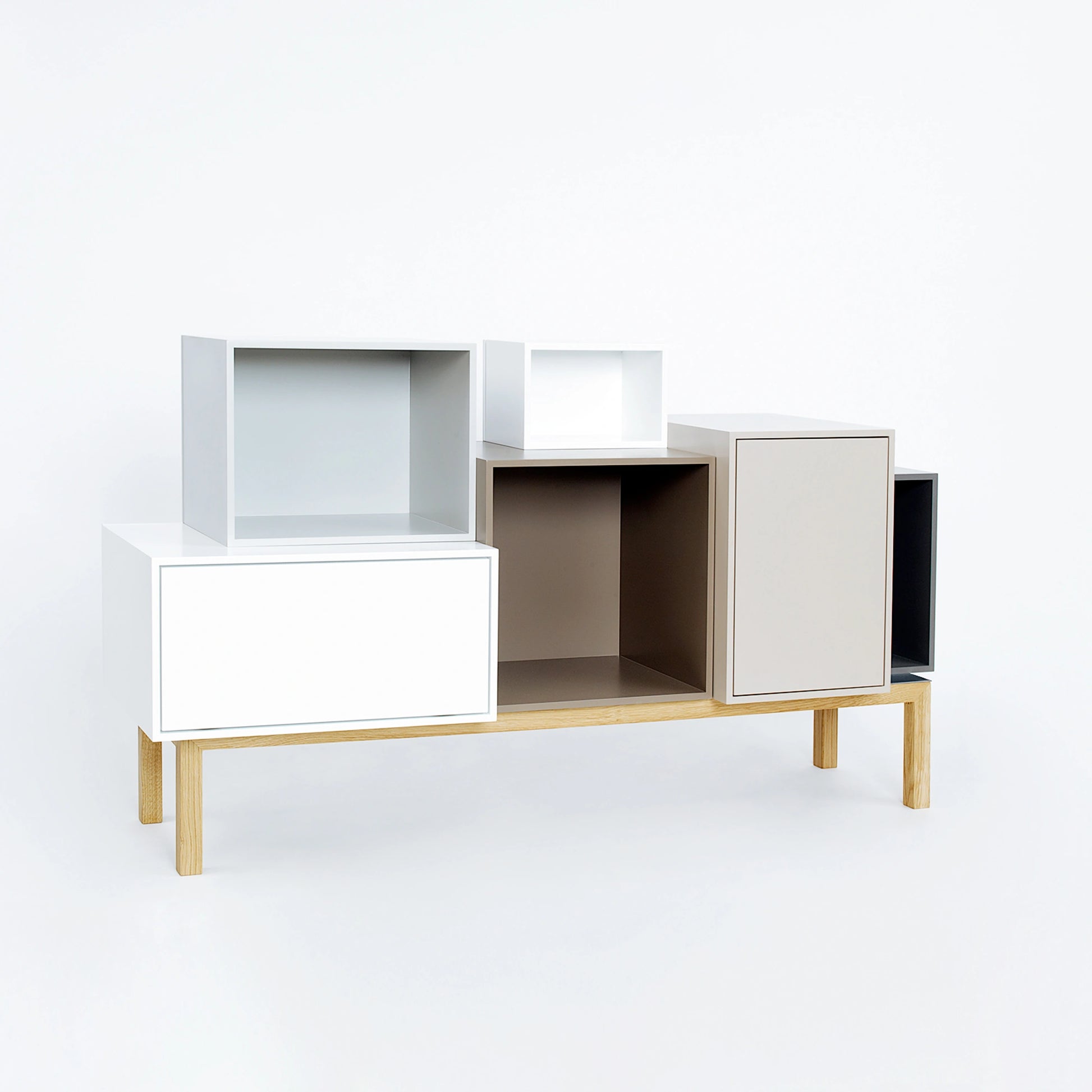 Sideboard SB002 from the left side